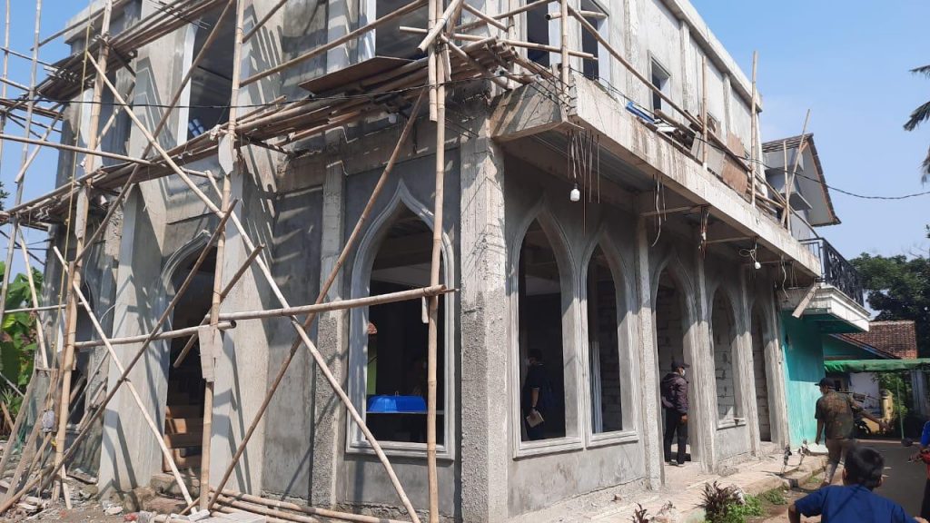 Renovasi Masjid Al-Huda